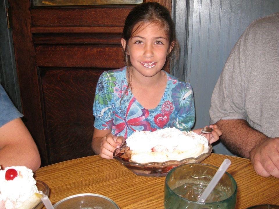 Young Jessi aftermath of stuffing face in banana split